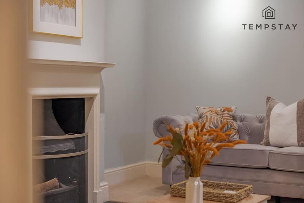 Cosy Family Near Thorpe Park & Legoland Old Windsor